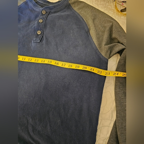 St. John's Bay Cotton and Polyester Blend Blue and Gray Raglan Top Men's Size L - Picture 2 of 5